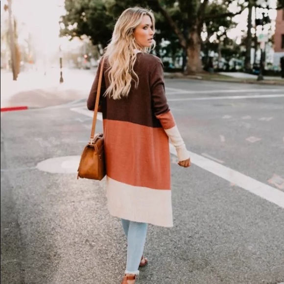 🎈 NEW Color Block Cardigan Sweater - Picture 3 of 4